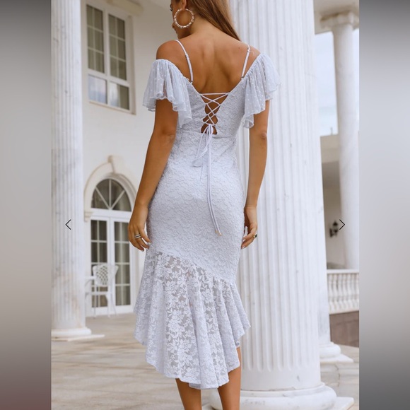 Baby Blue Lace Midi Dress 🩵 - Picture 2 of 9